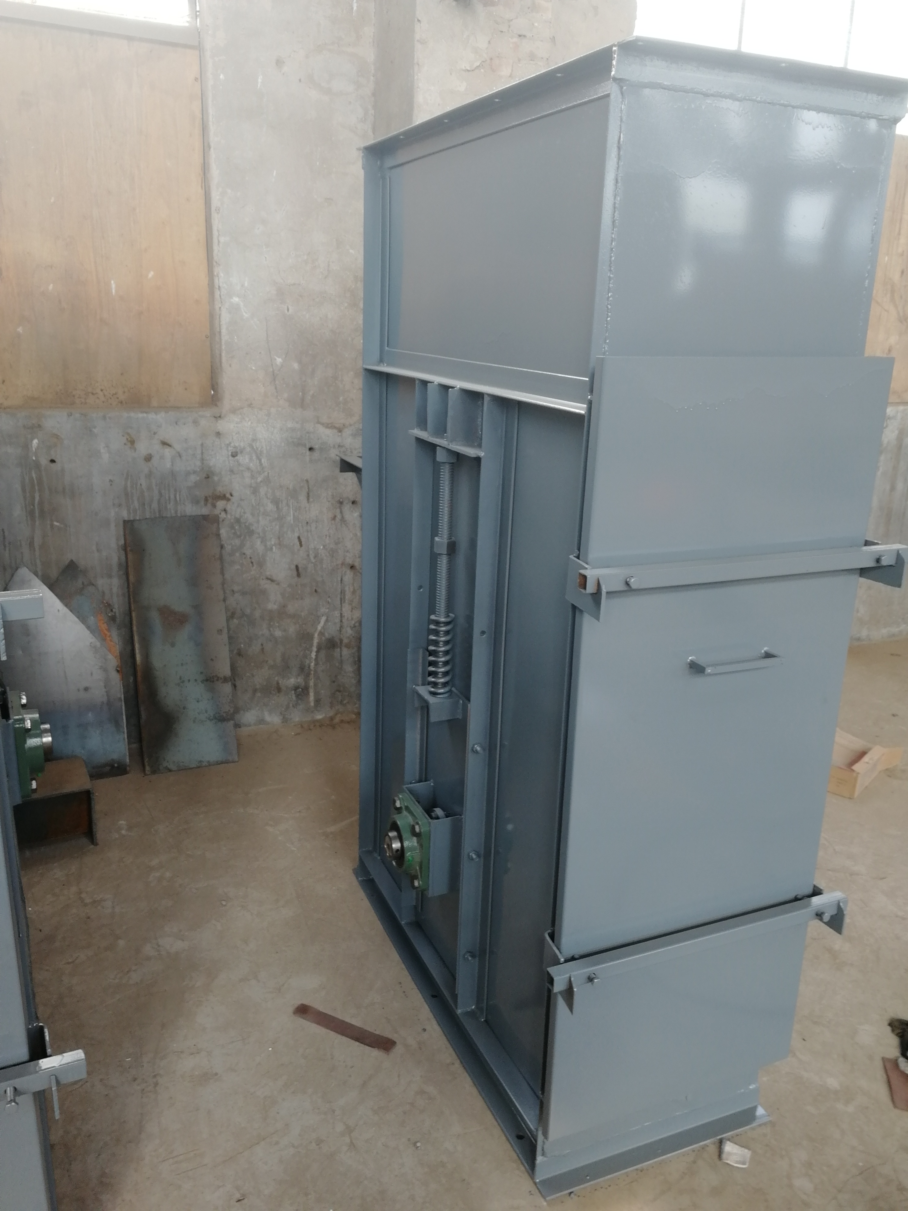 環鏈TH系列斗式提升機的現場安裝詳細步驟流程